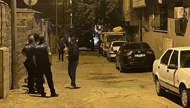 Polisle çatışmaya giren zanlı, bacaklarından vurularak yakalandı