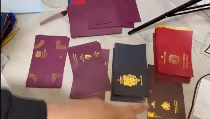 Sahte Belge Çetelerine Kapsamlı Operasyon: Sahte Pasaport ve Vize Skandalı