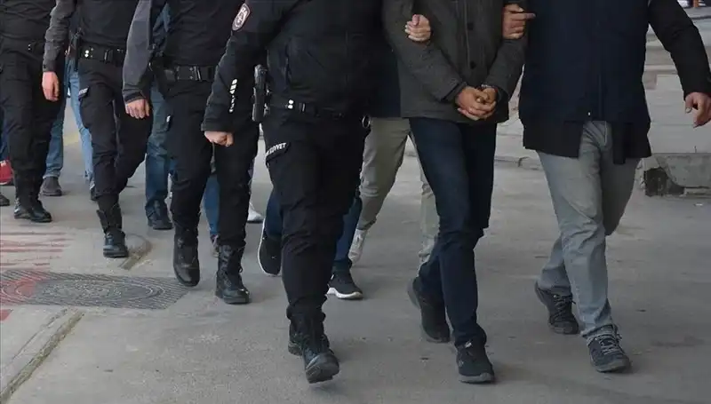 DAEŞ'e Yönelik Dev Operasyon: Türkiye'de 27 Kişi Gözaltında