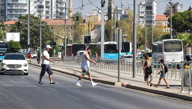 Trafikte Ölümcül Bilinçsizlik: İkinci Sıraya Yerleşti, Tehlikeler Artıyor!