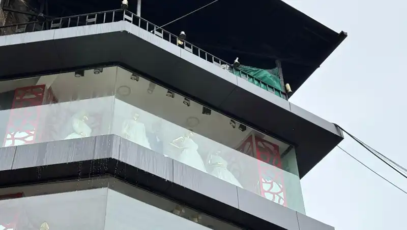Giyim Mağazasında Çıkan Yangın: Müşteriler Arasında Korku Dolu Anlar