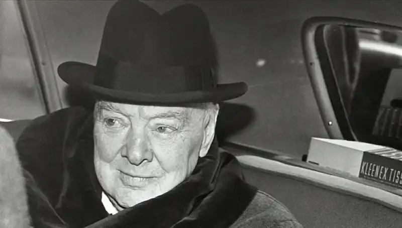 Churchill’in Bekar Evi Tarihi Değerle 3.75 Milyon Sterline Satışta
