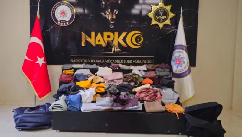 32 Kilo Metamfetaminle Yakalanan Şüpheli: Uyuşturucu Kaçakçılığı Operasyonunun Detayları