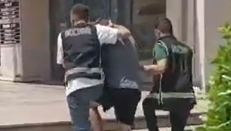 Sahte Dövizle Alışveriş Yapan Turist Ülkesine Dönmek Zorunda Kaldı