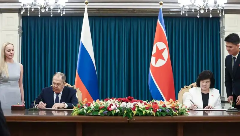 Rusya ve Kuzey Kore: Lavrov’un Tarihi Görüşmesi Ne Anlama Geliyor?