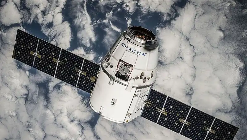SpaceX, Gizemli NROL-57 Casus Uydu'sunu Başarıyla Uzaya Fırlattı