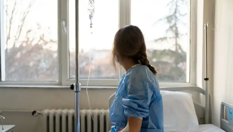 35 Yaşındaki Kadın, Kanserin Yayılma Sürecini "Sessiz Katil" Olarak Tanımladı