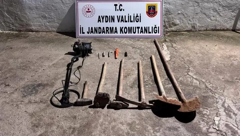 Aydın'da Kaçak Kazı Operasyonu: Suçüstü Yakaladı!