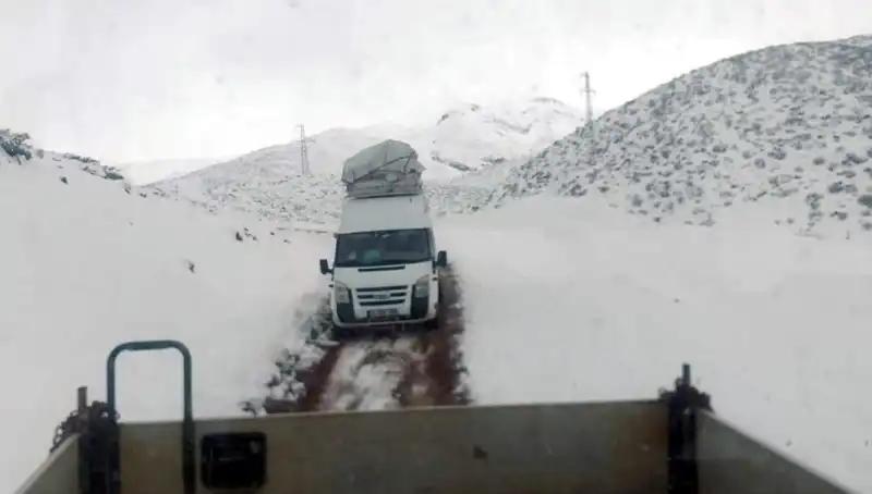 Nisan Ortasında Yüzlerce Şehre Kar Yağdı: Marching Nisan Kar Esareti