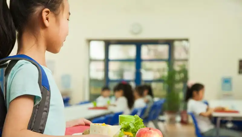 İspanya Obezite İle Mücadele İçin Yağlı Yiyecekleri Menülerden Çıkartıyor
