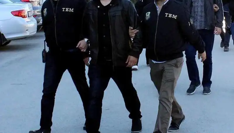 İstanbul'da Terör Operasyonu: 14 Kişi Gözaltına Alındı, Detaylar Şaşırttı!