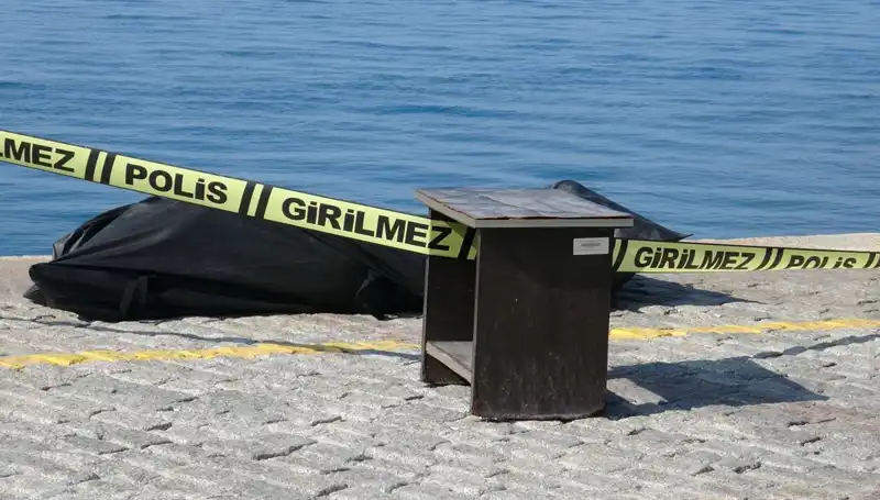 Falezlerin Arasında Büyüleyici Bir Gizem: Erkek Cesedi Bulundu!