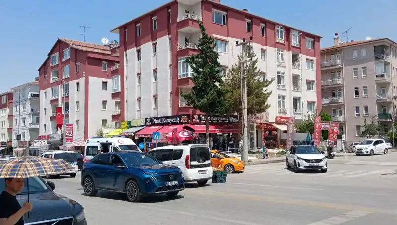 Taksi ile Otomobil Çarpıştı: Korkutan Kaza Detayları ve İlk Bilgiler