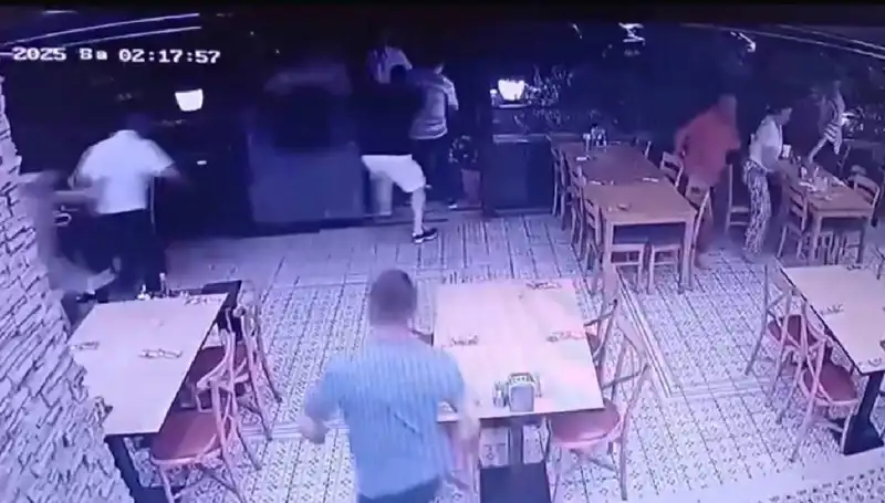 Deprem Anında Güvenli Kalmanın Yolları: İşte Bilmeniz Gerekenler