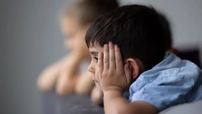 Otizm Neden Erkek Çocuklarında Daha Yaygın? Bilimsel Yaklaşımlar ve Çözüm Önerileri