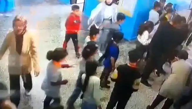 Mardin'de Öğrenciyi Boğulmak Üzere Olan Müdür Yardımcısı Kurtardı