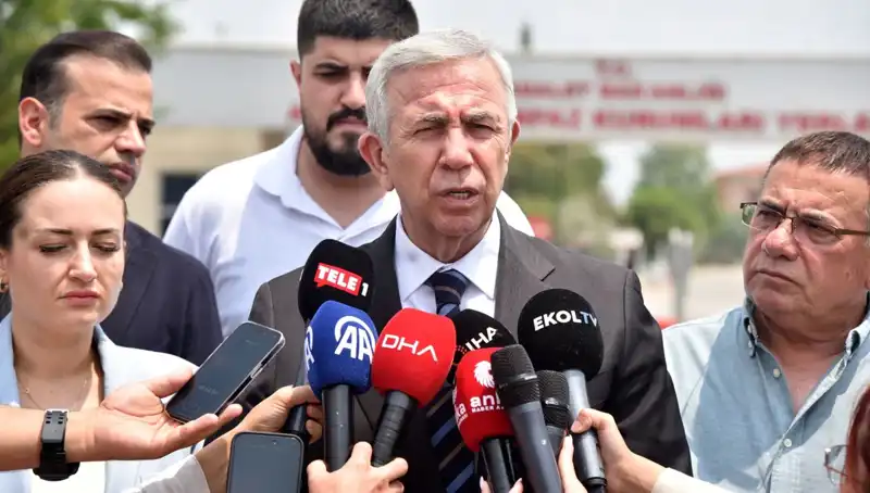 Mansur Yavaş, Muhittin Böcek'i Ziyaret Ederek İş Birliğini Güçlendirdi