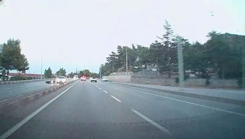 Otomobil ile Motosiklet Çarpıştı: Yaralıların Durumu Merak Ediliyor!