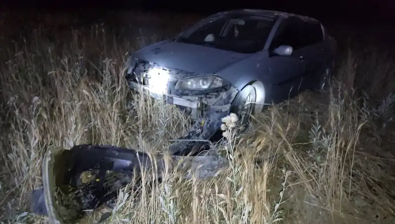 Burdur'da Otomobil Tarlaya Uçtu: Korkunç Kaza Sonrası 2 Yaralı