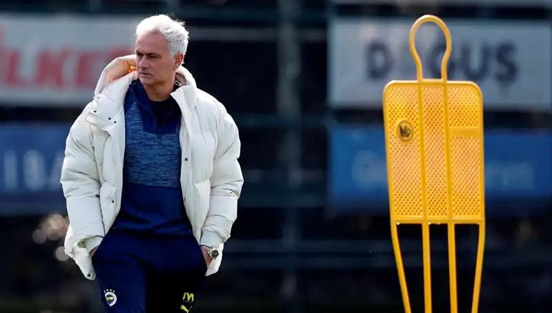 Fatura Mourinho'ya: Futbol Dünyasında Neler Oluyor?