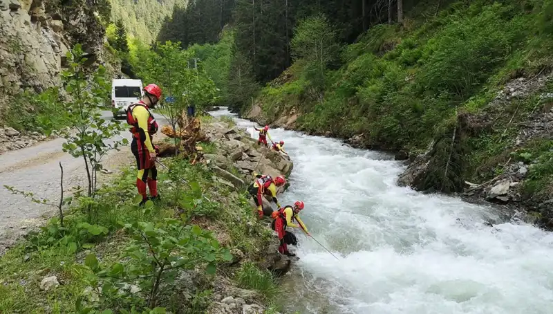 Trabzon'da Dereye Düşen Çocuğun Kayboluşuyla İlgili Gelişmeler