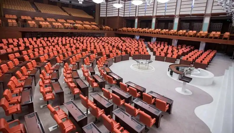 Siyasi Parti Bayramlaşma Programları Açıklandı: Ne Zaman ve Nerede?