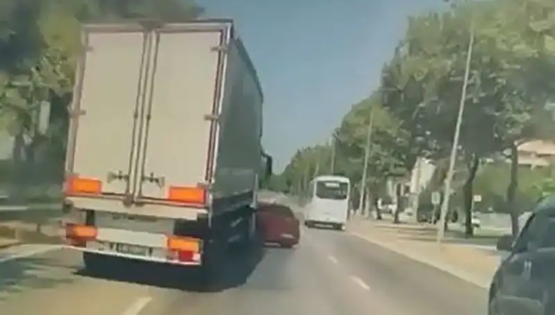 Bursa'da Kör Nokta Kazasında Korkutan Anlar: Detaylar Ortaya Çıktı